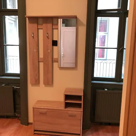 Kecskmeti Budapeşte
